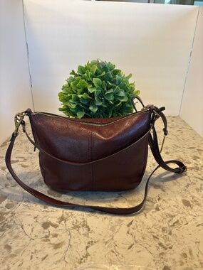 EUC Flossil Jolie Leather Hobo Crossbody Handbag In Deep Burgundy Oxblood
